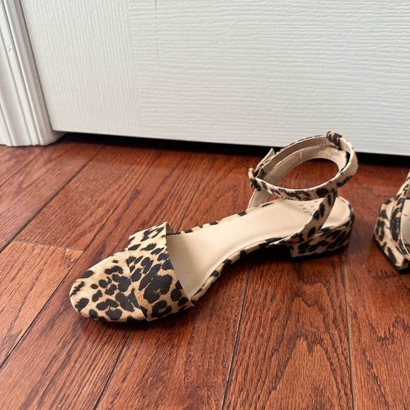 NWOT target cheetah print dress sandals - Picture 3 of 4